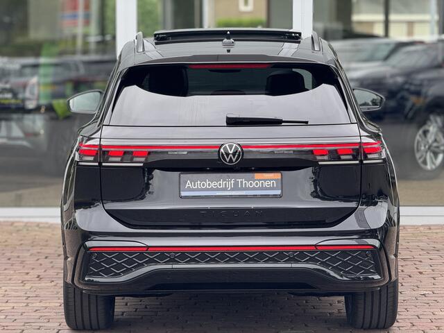Volkswagen TIGUAN 1.5 eTSI R-Line Edition | 360° camera | Leer | Massage | Trekhaak | Harman Kardon