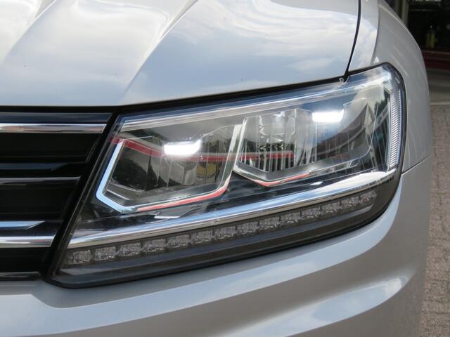 Volkswagen TIGUAN 1.4 TSI CON. SERIES / Led / Navi / Wegklap.haak / BOVAG garantie
