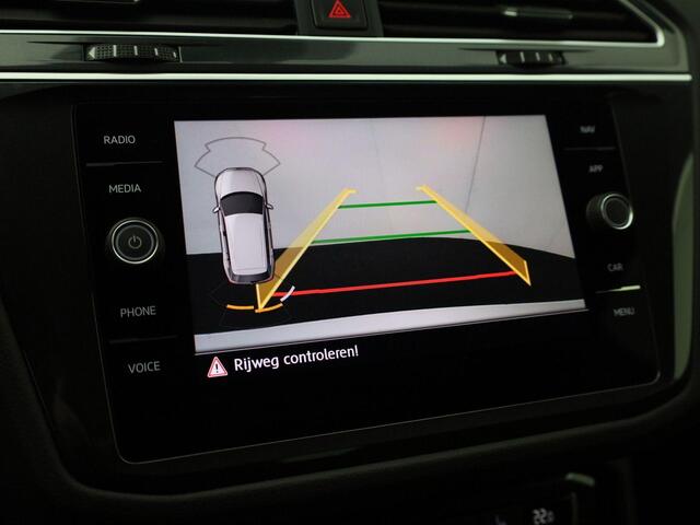 Volkswagen TIGUAN 1.5TSI/150PK DSG ACT Highline · Navigatie · Camera+Parkeersensoren · Stoelwarming