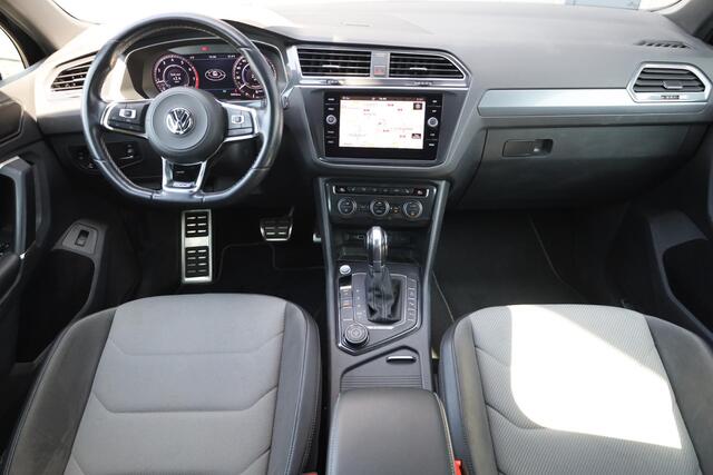 Volkswagen TIGUAN 2.0 TSI 4Motion Highline Business R 132KW/180PK DSG, Navigatie, ACC, Side Assist, Climatronic, Park assist, keyless start+ entry, elektrische achterklep, wegklapbare trekhaak, 20 inch, Headup display, spiegelpakket, apple carplay/android auto, camera
