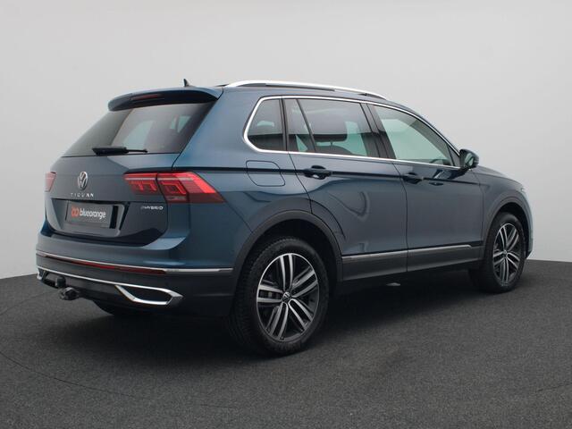 Volkswagen TIGUAN 1.4 TSI eHybrid Elegance 245PK DSG Pano-Schuifdak, Adaptieve Cruise Controle, 360gr. Camera, Stoel-Stuur en Achterbankverwarming, Navi, Matrix LED-Verlichting, Side Assist, Trekhaak, 19" LM Velgen