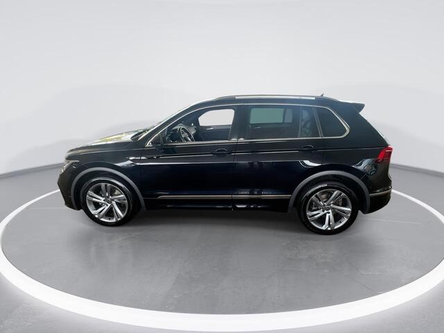 Volkswagen TIGUAN 1.5 TSI 150pk DSG R-Line · Camera · Dodehoeksensor · Navigatie · Apple Car Play · Keyless · 19'' · ACC ·