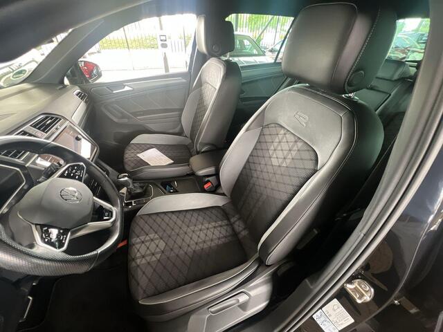Volkswagen TIGUAN 1.5 TSI 150pk DSG R-Line · Camera · Dodehoeksensor · Navigatie · Apple Car Play · Keyless · 19'' · ACC ·