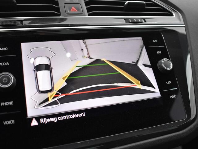 Volkswagen TIGUAN 1.5 Tsi 150pk DSG R-Line Business+ · Camera · Keyless · Elek. Achterklep · Apple/Android Car Play · 20'' Inch · Garantie t/m 17-11-2026 of 100.000km