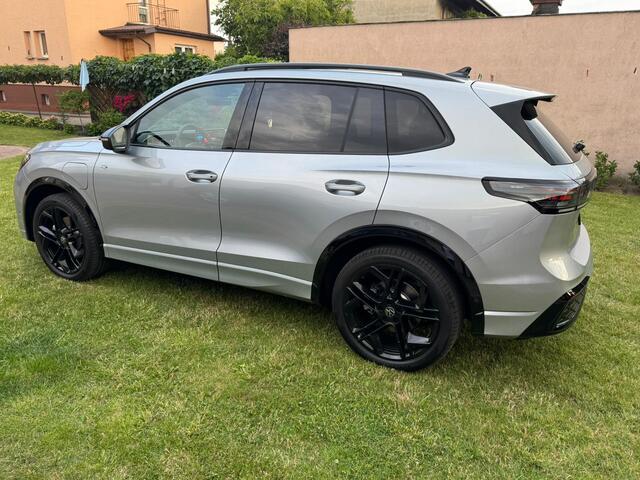 Volkswagen TIGUAN 1.5 eHybrid R-Line Editon 272PK WORDT VERWACHT |PANO-DAK|BLACK-STYLE|IQ.LIGHT|