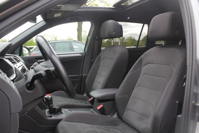 Volkswagen TIGUAN Allspace 1.5 TSI Highline Business R 7p. / Panoramadak / Camera / 20'' / Virtual Cockpit / DAB / Stoelverwarming / ACC / Spiegelpakket