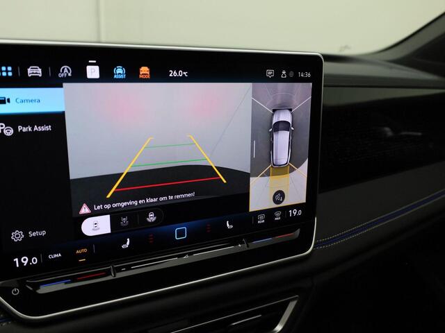 Volkswagen TIGUAN 1.5eTSI/150PK R-Line Blackstyle DSG · Panoramadak · 360°Camera + Parkeersensoren · Massagefunctie · Head-Up Display · Garantie tot september 2026