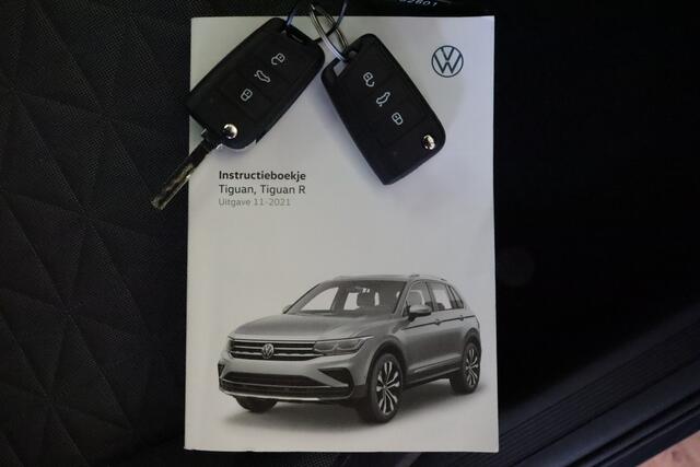 Volkswagen TIGUAN 1.5 TSI Elegance Automaat 150PK | APPCONNECT | CAMERA + PDC | STOELVERW | ADAP CRUISE | TREKHAAK |