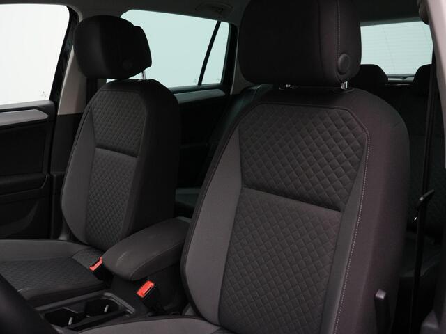 Volkswagen TIGUAN 1.5 TSI 150 pk DSG ACT Comfortline | Trekhaak | Navigatie | Achteruitrijcamera | Adaptive Cruise