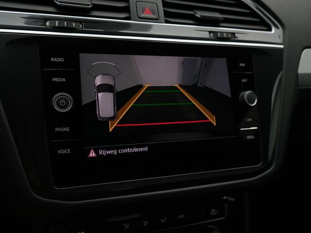 Volkswagen TIGUAN 1.5 TSI 150 pk DSG ACT Comfortline | Trekhaak | Navigatie | Achteruitrijcamera | Adaptive Cruise