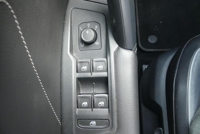 Volkswagen TIGUAN 1.4 TSI eHybrid R-Line Business+ ELEKTRISCHE TREKHAAK, ADAPTIEVE CRUISE, STOEL/STUURVERWARMING, 52.170KM