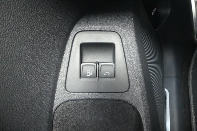Volkswagen TIGUAN 1.4 TSI eHybrid R-Line Business+ ELEKTRISCHE TREKHAAK, ADAPTIEVE CRUISE, STOEL/STUURVERWARMING, 52.170KM
