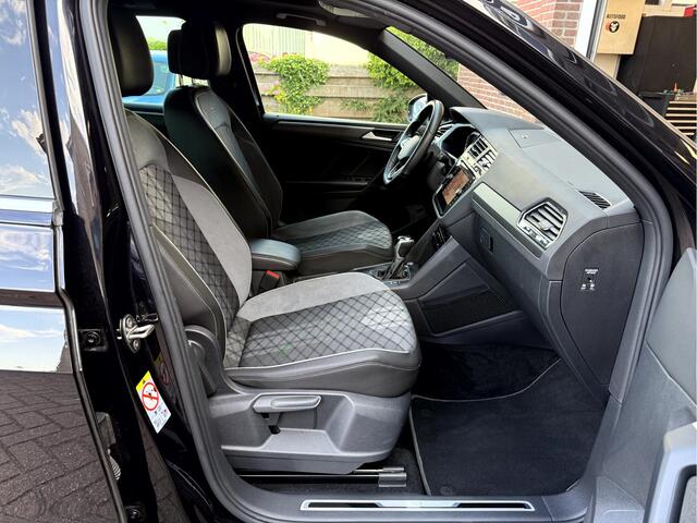 Volkswagen TIGUAN 1.5 TSI R-Line Business+ Panoramadak, 20''Lmv, IQ Light
