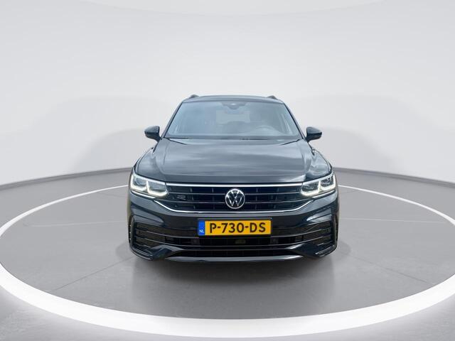Volkswagen TIGUAN 1.5 TSI 150pk DSG automaat R-Line Business+ · Panoramadak · Camera · Black Style · Stoelverwarming · 19'' Velgen ·