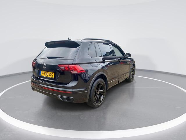 Volkswagen TIGUAN 1.5 TSI 150pk DSG automaat R-Line Business+ · Panoramadak · Camera · Black Style · Stoelverwarming · 19'' Velgen ·