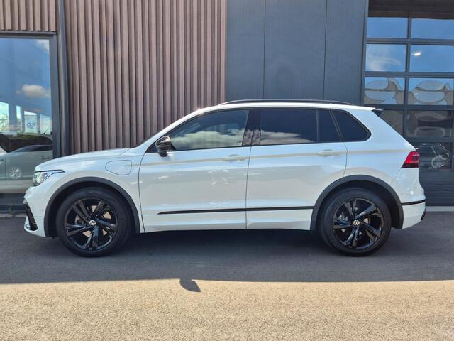 Volkswagen TIGUAN 1.4 TSI eHybrid R-Line Business+ 245pk | IQ Light | Camera | Black