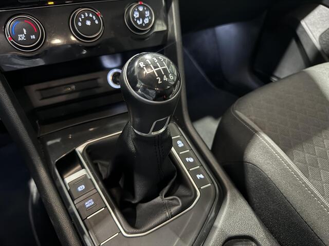 Volkswagen TIGUAN 1.5 TSI Comfortline | park-assist | stoelverwarming |