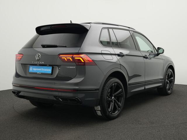 Volkswagen TIGUAN 1.4 TSI 150 pk eHybrid R-Line Business | IQ Light | Panoramadak | Achteruitrijcamera | Trekhaak | Stoelverwarming | 19 inch