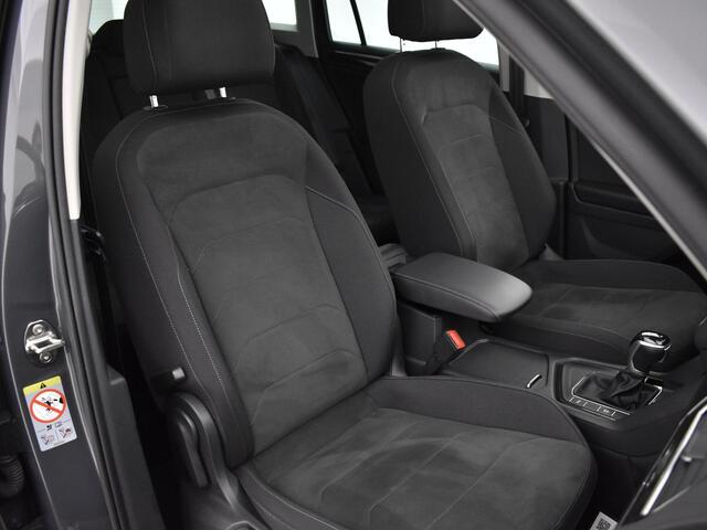 Volkswagen TIGUAN 1.5 TSI 150pk DSG Elegance · Panoramadak · Camera · Elek. Achterklep · Stuur- & Stoelverwarming · Apple/Android Car Play · ACC · LED Plus ·
