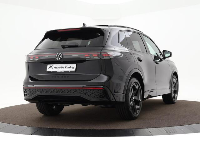 Volkswagen TIGUAN 1.5 eTsi 150pk DSG R-Line Edition · Panoramadak · 360 Camera · Apple/Android Car Play · Massage · IQ.Light · Elek. Achterklep · 19'' Inch · Garantie t/m 19-09-2026