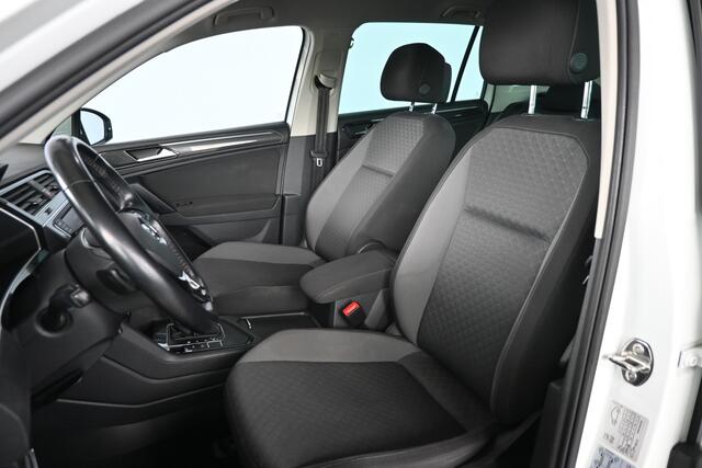 Volkswagen TIGUAN 1.4 TSI ACT R-LINE Connected Series Trekhaak Climate control Cruise control 100% Onderhouden Inruil Mogelijk!