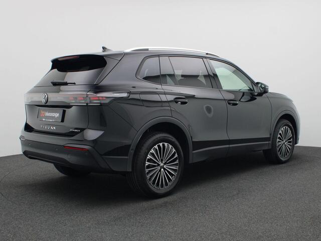 Volkswagen TIGUAN 1.5 eHybrid Life Edition 204PK DSG Trekhaak, Voorruitverwarming, Elektr. Achterklep, Side Assist, Navi via Apple Carplay/Android Auto, Achteruitrijcamera, Winterpakket Plus, 18" LM Velgen