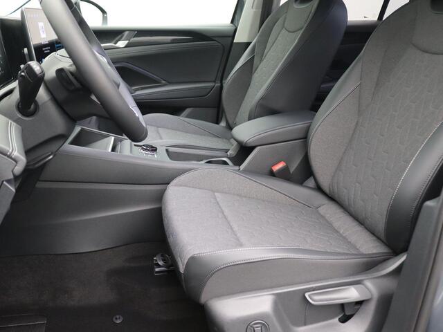 Volkswagen TIGUAN 1.5 eHybrid Life Edition 204PK DSG Trekhaak, Voorruitverwarming, Elektr. Achterklep, Side Assist, Navi via Apple Carplay/Android Auto, Achteruitrijcamera, Winterpakket Plus, 18" LM Velgen