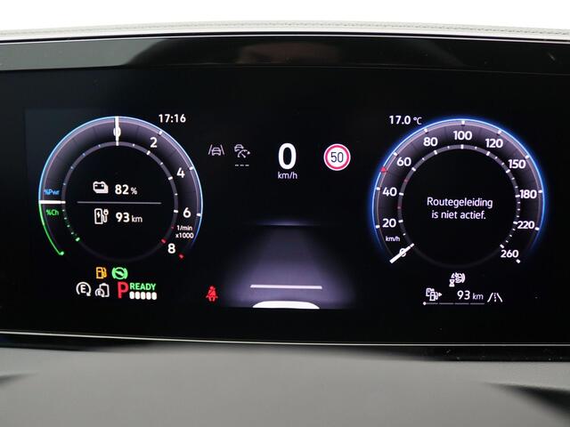 Volkswagen TIGUAN 1.5 eHybrid Life Edition 204PK DSG Trekhaak, Voorruitverwarming, Elektr. Achterklep, Side Assist, Navi via Apple Carplay/Android Auto, Achteruitrijcamera, Winterpakket Plus, 18" LM Velgen
