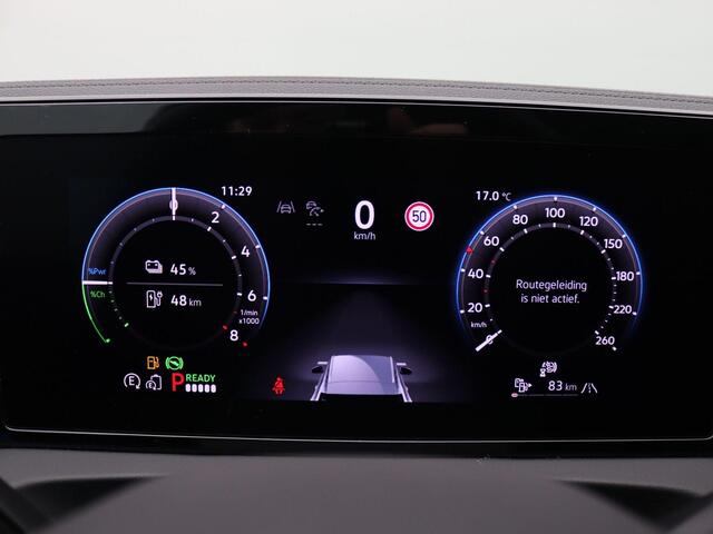 Volkswagen TIGUAN 1.5 eHybrid Life Edition 204PK DSG trekhaak, verwarmbare voorruit, full led, side assist, elek. achterklep, achteruitrijcamera, navi via apple carplay/android auto, stoelverwarming voor + achter, stuurwielverwarming, 18" lichtmetaal adaptive cruise