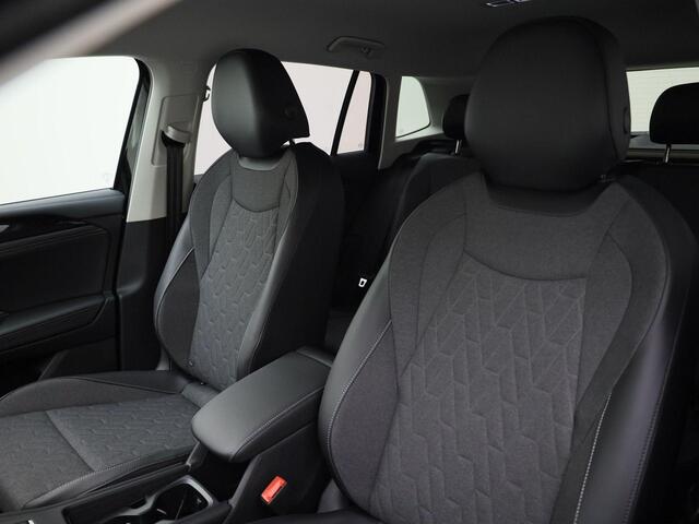 Volkswagen TIGUAN 1.5eHybrid 150kW/204PK Life DSG · App connect · Trekhaak · Camera + Parkeersensoren · Garantie tot juni 2027