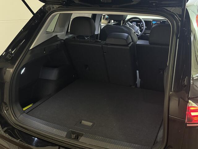 Volkswagen TIGUAN 1.5 eTSI DSG LIFE EDITION TREKHAAK/NAVI/CAMERA/STUUR VERW.
