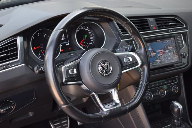 Volkswagen TIGUAN 2.0 TSI 4Motion Highline Business R Panodak | Automaat | 19 inch