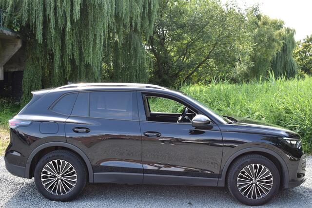 Volkswagen TIGUAN 1.5 eTSI Life Edition TREKHAAK | CAMERA | STUUR VERW.