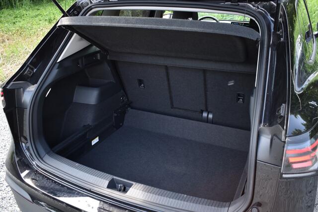 Volkswagen TIGUAN 1.5 eTSI Life Edition TREKHAAK | CAMERA | STUUR VERW.
