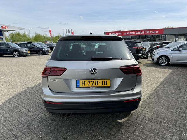 Volkswagen TIGUAN 1.5 TSI ACT Comfortline Business DAB PDC Climate control ACC 4Seizoenenbanden Carplay