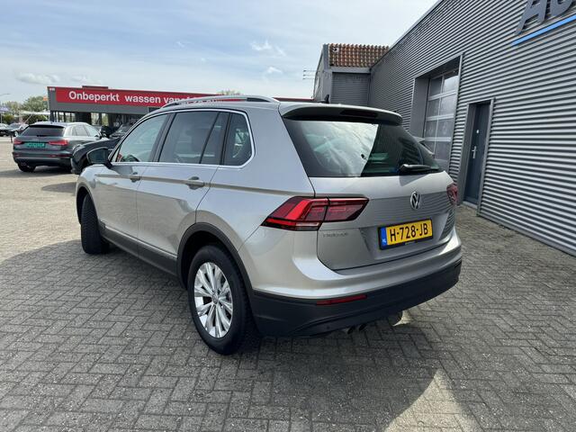 Volkswagen TIGUAN 1.5 TSI ACT Comfortline Business DAB PDC Climate control ACC 4Seizoenenbanden Carplay