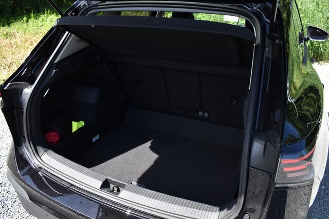 Volkswagen TIGUAN 1.5 eTSI LIFE TREKHAAK | CAMERA | STUUR VERW.