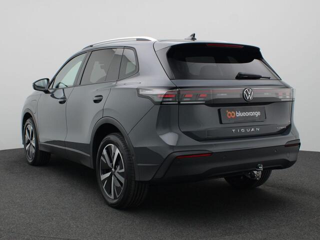 Volkswagen TIGUAN 1.5 eHybrid Life Edition 204PK DSG Adaptieve Cruise Controle, Navi via Apple Carplay/Android Auto, Achteruitrijcamera, Keyless, Stoel-Stuurverwarming, Trekhaak, 19" LM Velgen