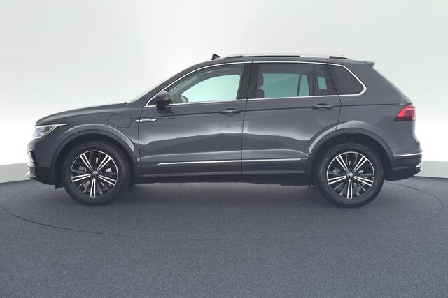 Volkswagen TIGUAN 1.4 TSI 245pk eHybrid Elegance Trekhaak Camera Keyless Panoramadak Virtual Cockpit Navigatie
