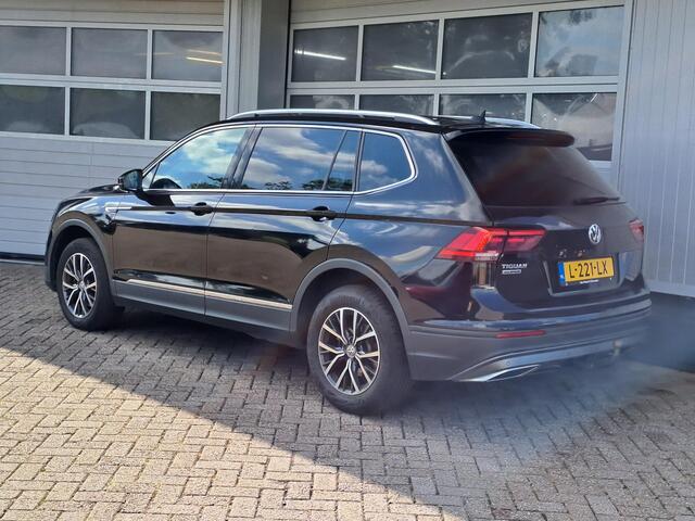 Volkswagen TIGUAN Allspace 1.5 TSI Comfortline Business 7-Persoons, Trekhaak, LED koplampen, Keyless, Navigatie,