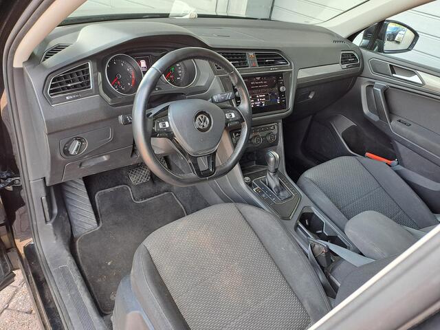 Volkswagen TIGUAN Allspace 1.5 TSI Comfortline Business 7-Persoons, Trekhaak, LED koplampen, Keyless, Navigatie,