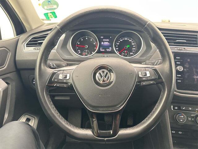 Volkswagen TIGUAN Allspace 1.5 TSI Comfortline Business 7-Persoons, Trekhaak, LED koplampen, Keyless, Navigatie,