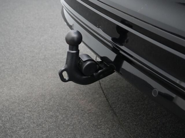 Volkswagen TIGUAN Allspace 1.5 TSI 150 pk DSG ACT Highline Business R | Panoramadak | Rondomzicht camera | Black Style | Trekhaak | Leder 'Vienna' | 19 inch