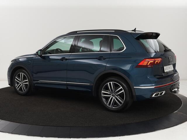Volkswagen TIGUAN 1.4 TSI eHybrid R-Line | Stoelverwarming | Trekhaak | Camera | Adaptive cruise | Stuurverwarming | Matrix LED | Carplay | Virtual Cockpit | Navigatie | PHEV