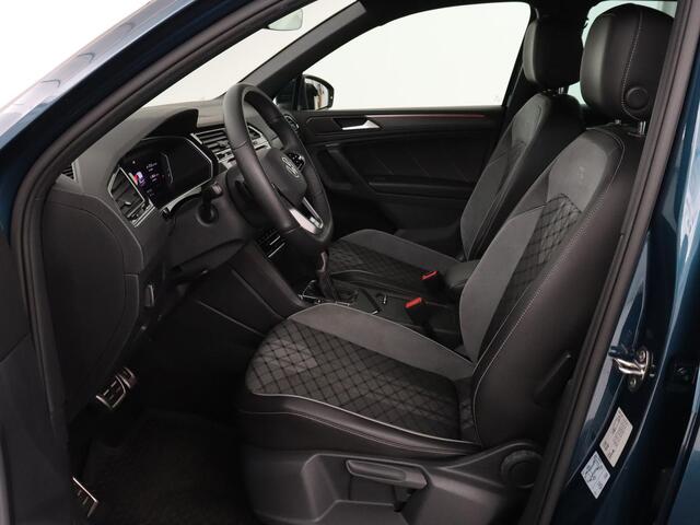 Volkswagen TIGUAN 1.4 TSI eHybrid R-Line | Stoelverwarming | Trekhaak | Camera | Adaptive cruise | Stuurverwarming | Matrix LED | Carplay | Virtual Cockpit | Navigatie | PHEV