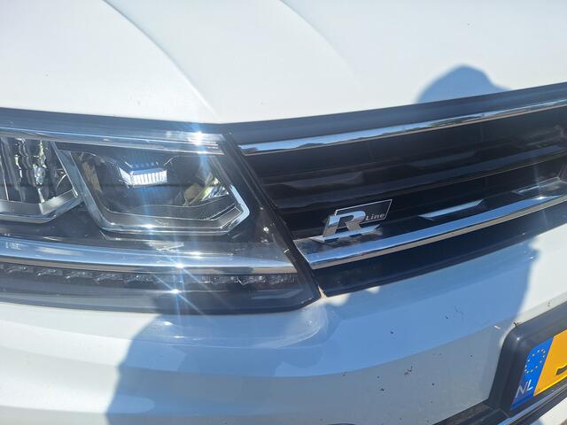 Volkswagen TIGUAN 1.5 TSI ACT R-line Business Navigatie/Trekhaak/Cruise control