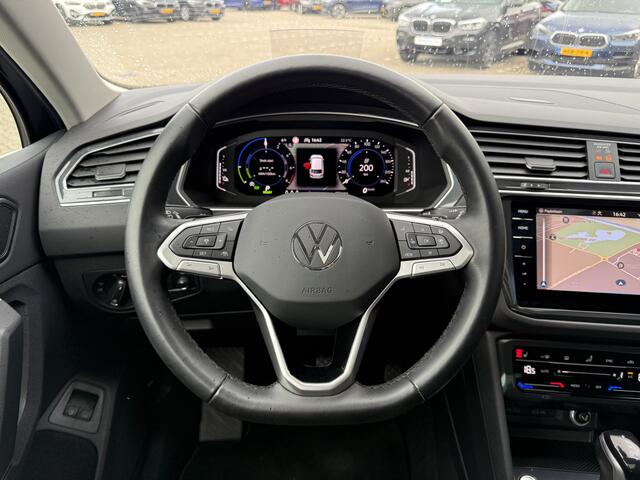 Volkswagen TIGUAN 1.4 TSI eHybrid Elegance Business Panoramdak 19 Inch Keyless Entry Head-Up Display
