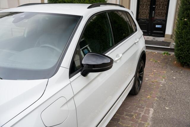 Volkswagen TIGUAN 1.4 TSI eHybrid R-Line Business+ TREKHAAK | CAMERA | WINTER PACK | 1E EIGN