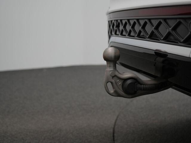 Volkswagen TIGUAN 1.5 eTSI 150 pk DSG R-Line Business | Panoramadak | Trekhaak | Adaptief onderstel | IQ Light | Head-up display | Rondomzicht camera | Harman/Kardon