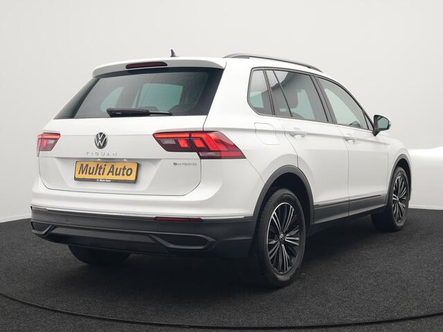 Volkswagen TIGUAN 1.4 TSI eHybrid Plug in Hybrid | PHEV | Trekhaak af Fabriek | Adaptive Cruise | LED | DAB | Navi | Verwarmde Stoelen & Stuur |